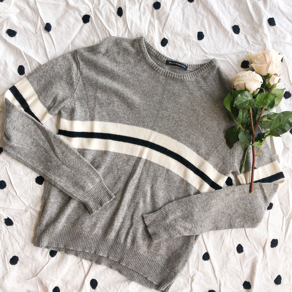 Brandy Melville Wool Grey Striped Pullover Sweater - Picture 2 of 5